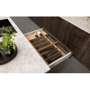 Magic Pro Tammi mausteteline